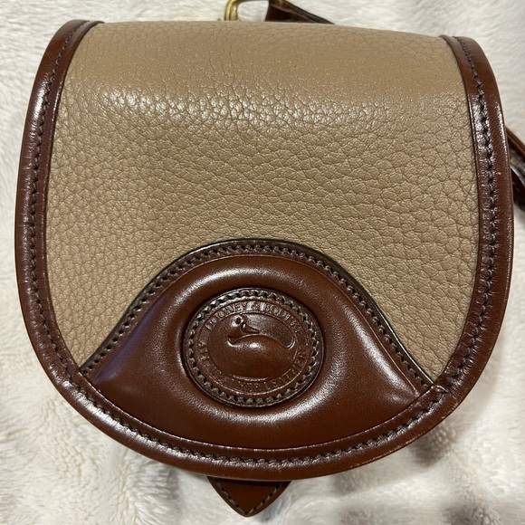 Vintage Dooney & Bourke Crossbody Bag - Picture 2 of 6